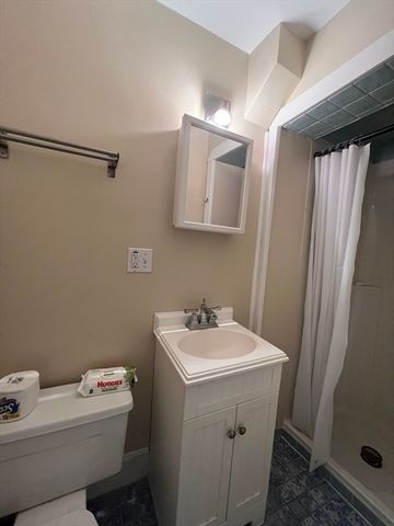 97A Hampshire St 2, Cambridge, MA 02139