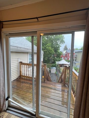 97A Hampshire St 2, Cambridge, MA 02139