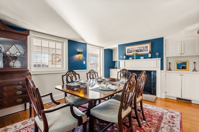 151 Oakland Street, Wellesley, MA 02481