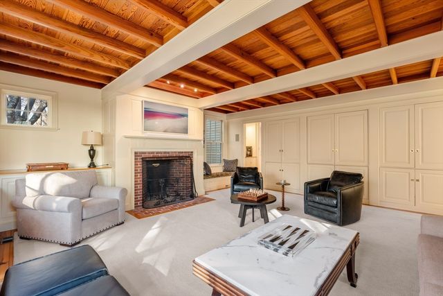 151 Oakland Street, Wellesley, MA 02481