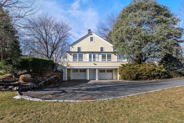 151 Oakland Street, Wellesley, MA 02481