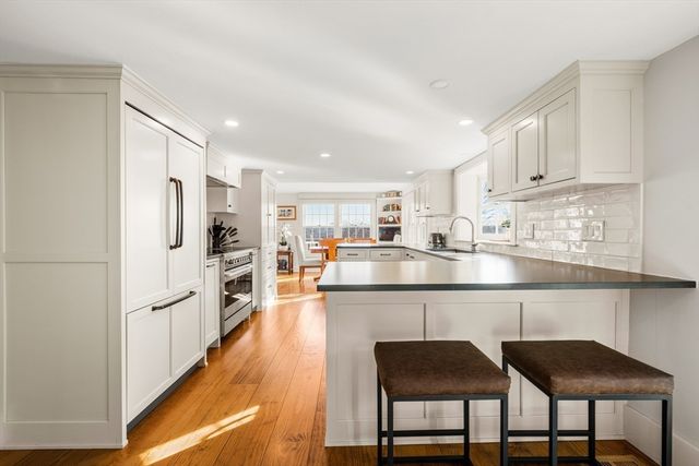 151 Oakland Street, Wellesley, MA 02481