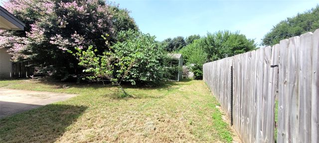 206 Sagebrush Lane, Waxahachie, TX 75165