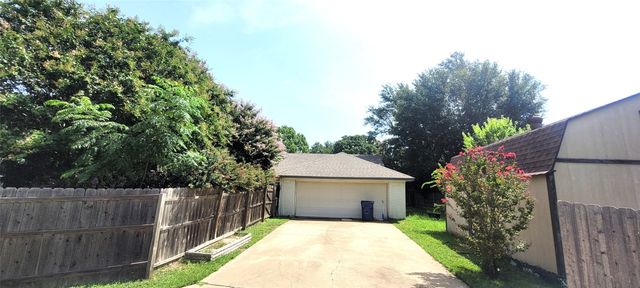 206 Sagebrush Lane, Waxahachie, TX 75165