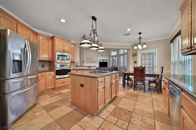 2335 River Rock Trail, Kingwood, TX 77345
