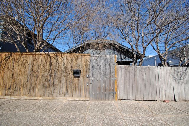 1110 Missouri Street, Houston, TX 77006