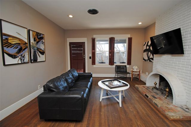 1110 Missouri Street, Houston, TX 77006