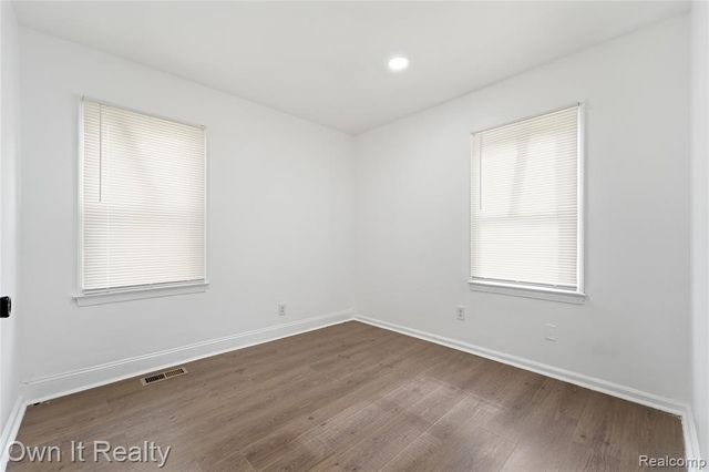 6454 Vaughan Street, Detroit, MI 48228
