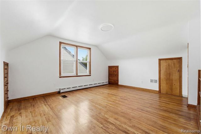 6454 Vaughan Street, Detroit, MI 48228