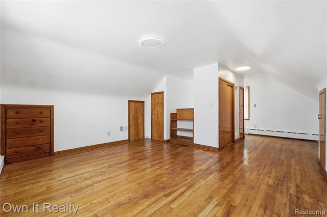 6454 Vaughan Street, Detroit, MI 48228