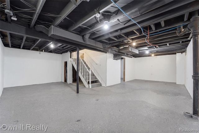 6454 Vaughan Street, Detroit, MI 48228