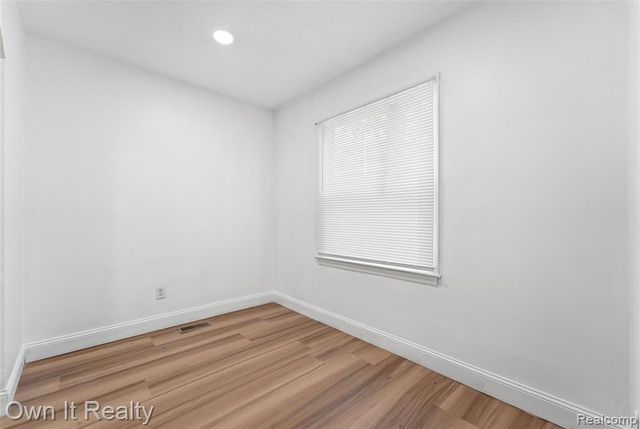 6454 Vaughan Street, Detroit, MI 48228