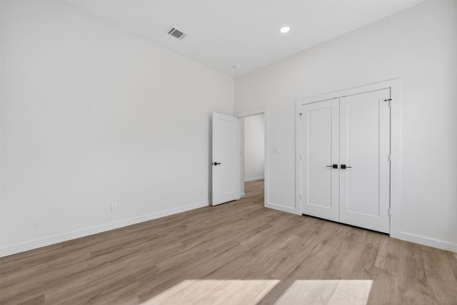 555 Burrell Drive, Dallas, TX 75232