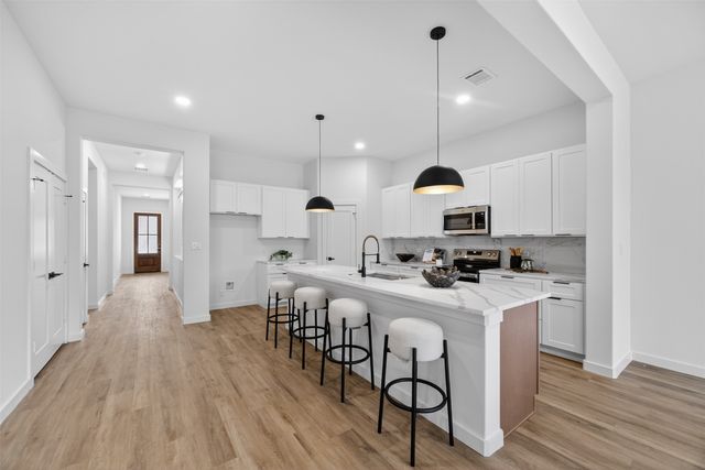 555 Burrell Drive, Dallas, TX 75232