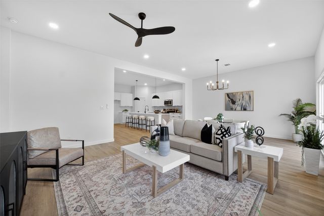 555 Burrell Drive, Dallas, TX 75232