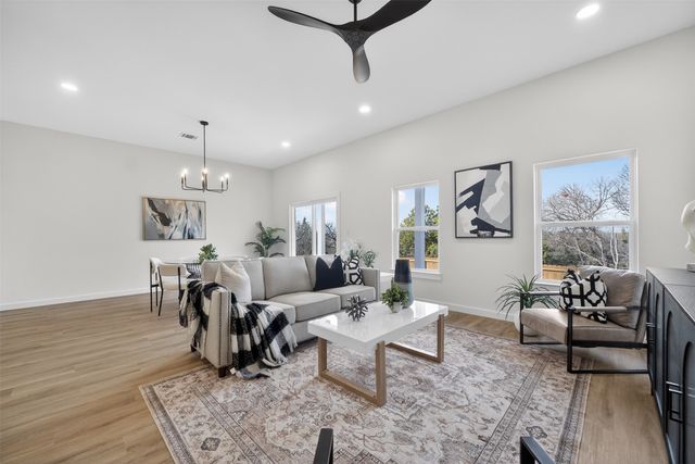 555 Burrell Drive, Dallas, TX 75232