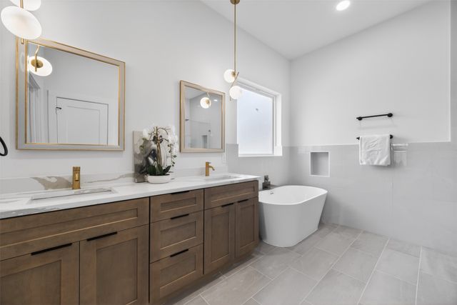 555 Burrell Drive, Dallas, TX 75232