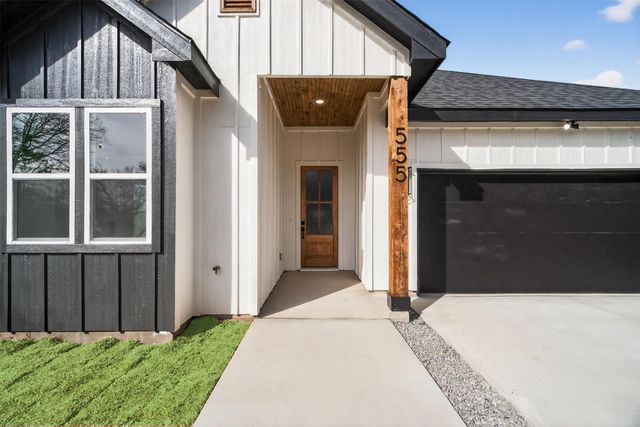 555 Burrell Drive, Dallas, TX 75232