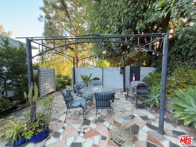 3323 Reta Street, La Crescenta, CA 91214