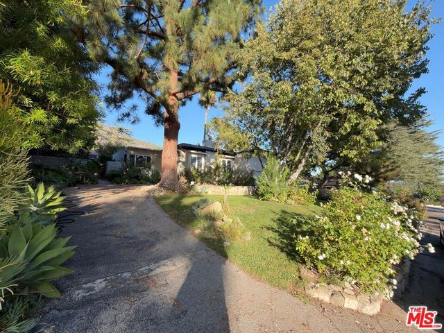 3323 Reta Street, La Crescenta, CA 91214