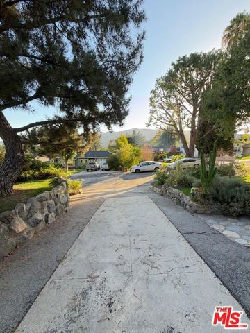3323 Reta Street, La Crescenta, CA 91214