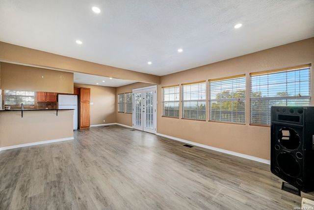 1125 HIGH POINT LN, Spring Branch, TX 78070