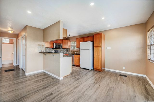 1125 HIGH POINT LN, Spring Branch, TX 78070