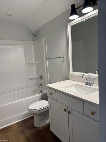 117 Lovefeast Drive, Advance, NC 27006