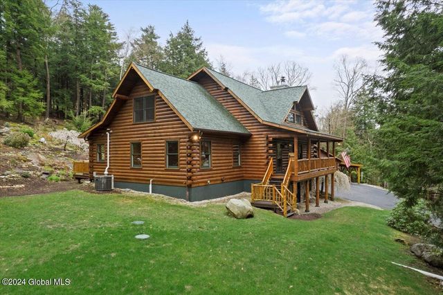 33 Deer Creek Road, Bolton, NY 12824