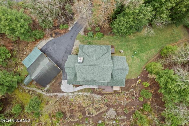 33 Deer Creek Road, Bolton, NY 12824