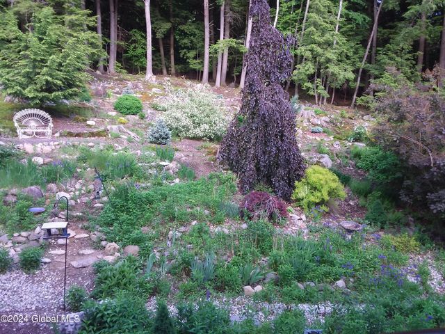 33 Deer Creek Road, Bolton, NY 12824