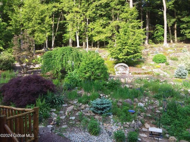 33 Deer Creek Road, Bolton, NY 12824