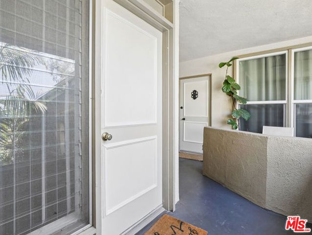 1520 N Hayworth Avenue 17, Los Angeles, CA 90046