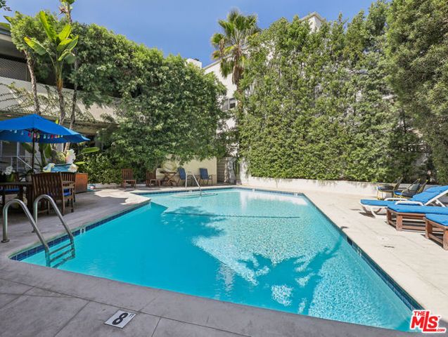 1520 N Hayworth Avenue 17, Los Angeles, CA 90046