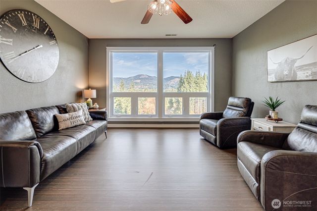 3900 NE 425th Street, Woodland, WA 98674