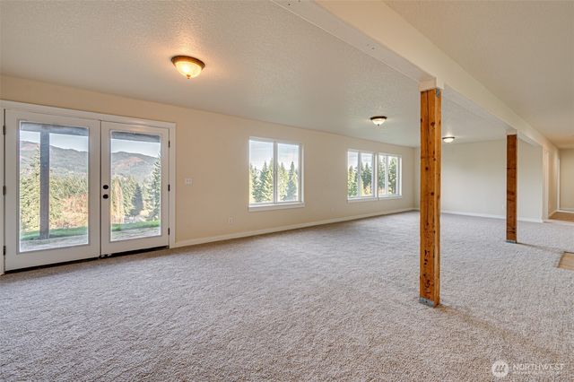 3900 NE 425th Street, Woodland, WA 98674