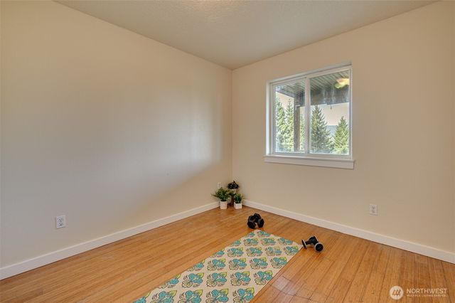 3900 NE 425th Street, Woodland, WA 98674