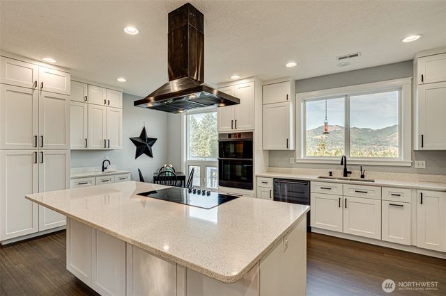 3900 NE 425th Street, Woodland, WA 98674