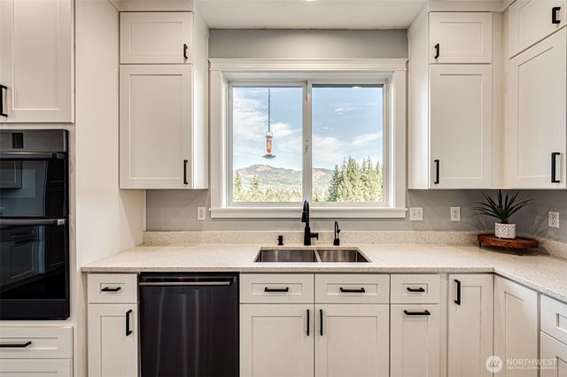 3900 NE 425th Street, Woodland, WA 98674