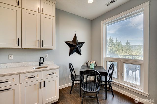 3900 NE 425th Street, Woodland, WA 98674