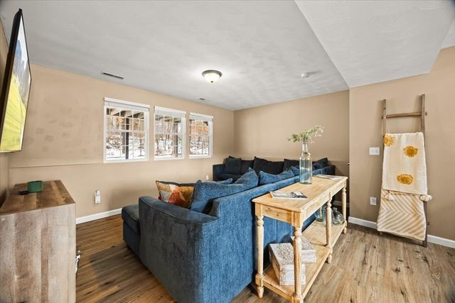 16 Paulette Ter, Plymouth, MA 02360