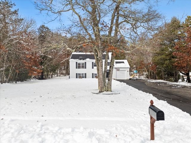16 Paulette Ter, Plymouth, MA 02360