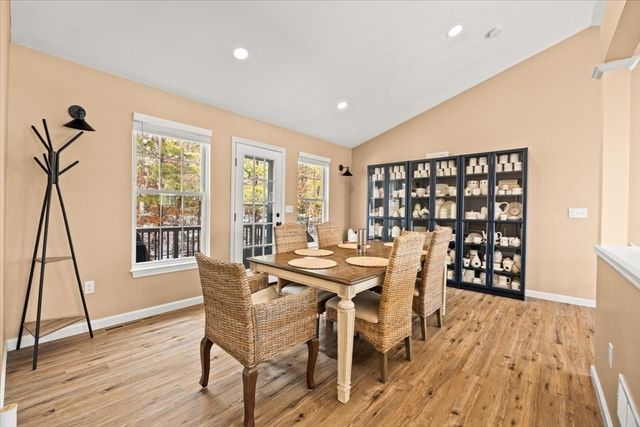 16 Paulette Ter, Plymouth, MA 02360