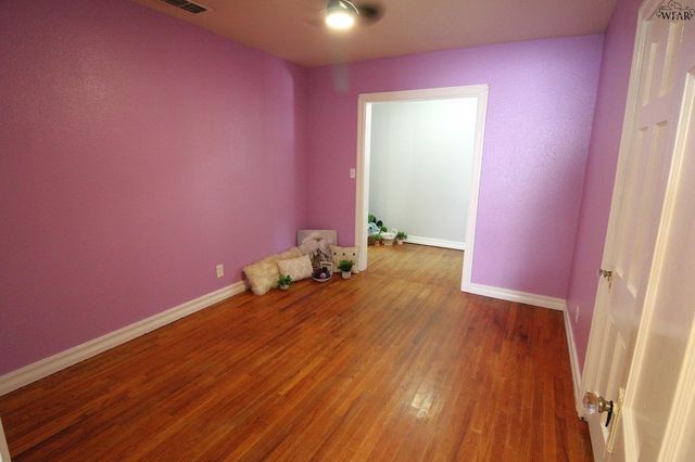 1813 DAYTON AVENUE, Wichita Falls, TX 76301