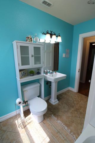 1813 DAYTON AVENUE, Wichita Falls, TX 76301