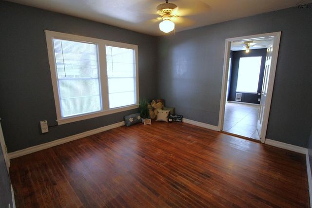 1813 DAYTON AVENUE, Wichita Falls, TX 76301