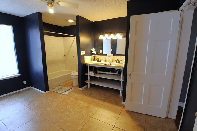 1813 DAYTON AVENUE, Wichita Falls, TX 76301