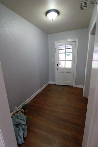 1813 DAYTON AVENUE, Wichita Falls, TX 76301