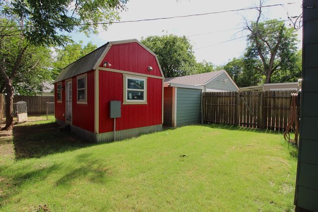 1813 DAYTON AVENUE, Wichita Falls, TX 76301