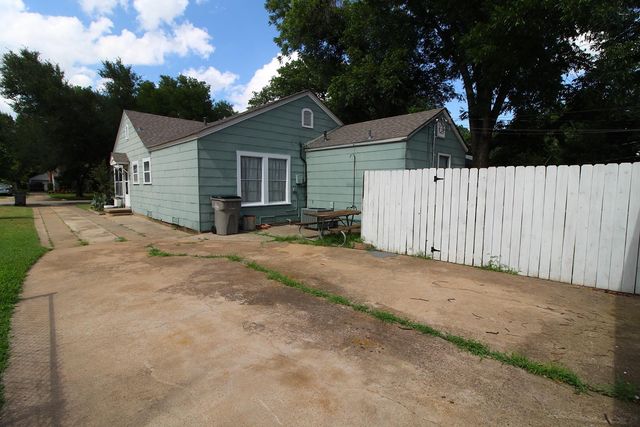 1813 DAYTON AVENUE, Wichita Falls, TX 76301